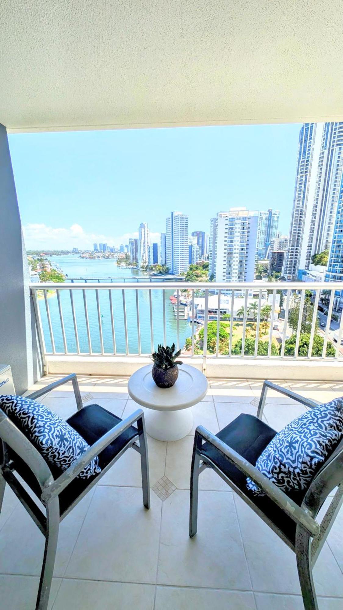 River Views Apartment *