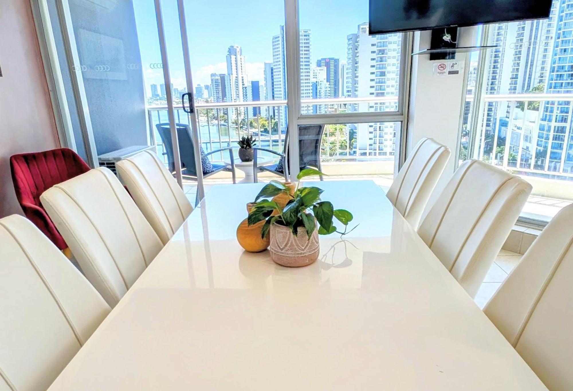 River Views Apartment